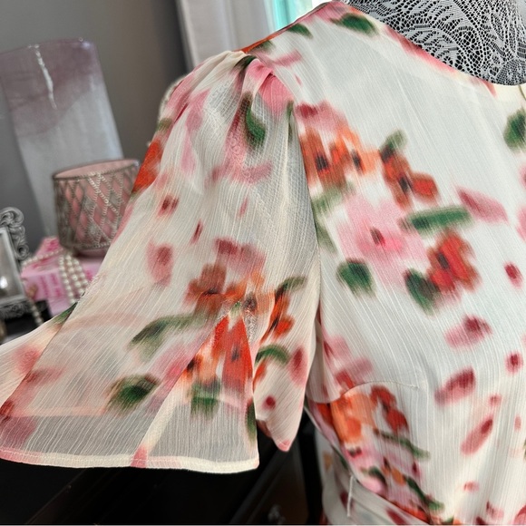 DKNY Floral Print Flutter Sleeve Belted Fit & Flare Dress Size 8 - Picture 5 of 16